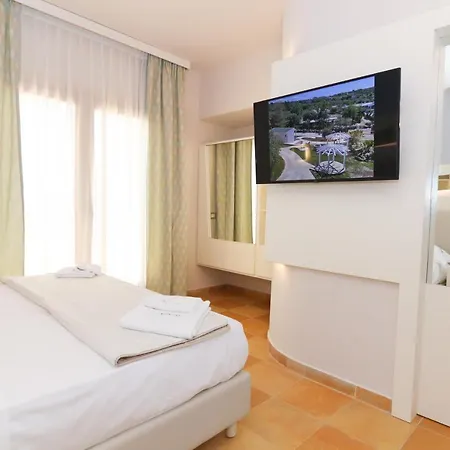 לינה וארוחת בוקר Agave Blu 3*