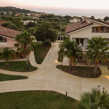 Agave Blu לינה וארוחת בוקר 3*